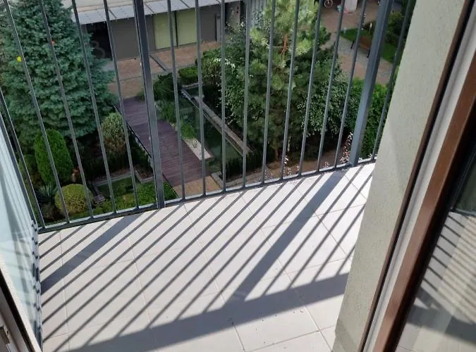 In Very Close To The Center, Free Underground Parking, Wifi, Air Conditioning, Balcony